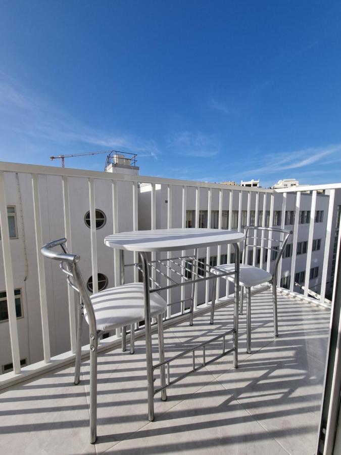 Korzo Suites Gzira Exteriör bild