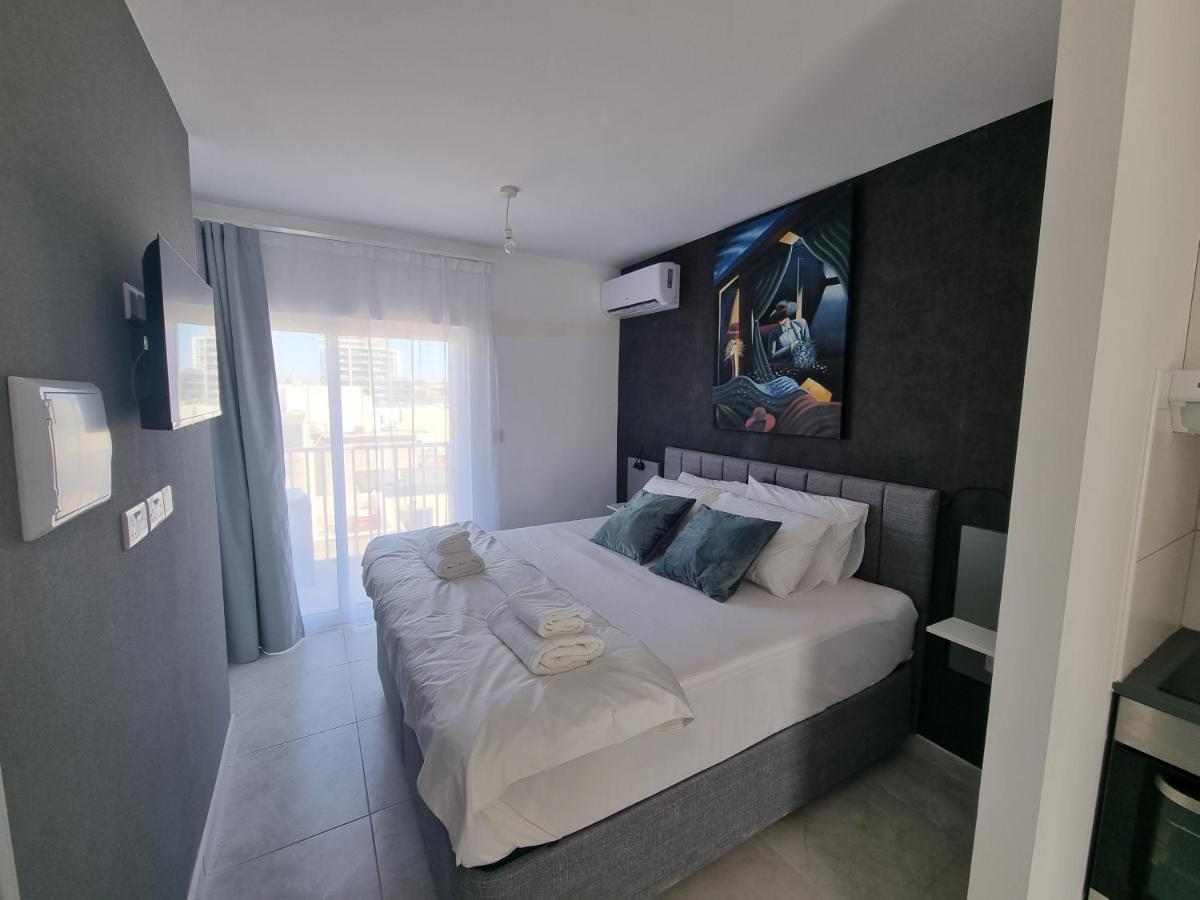 Korzo Suites Gzira Exteriör bild