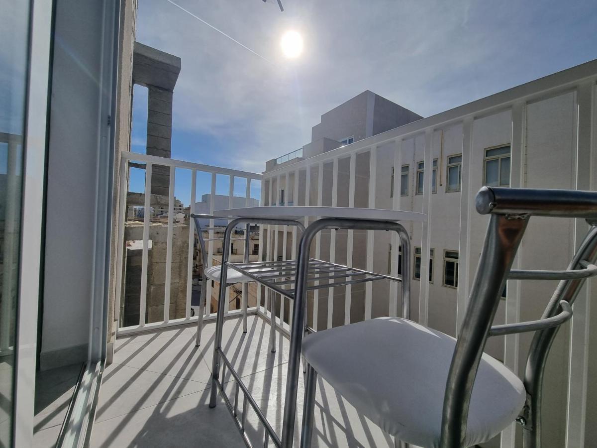 Korzo Suites Gzira Exteriör bild