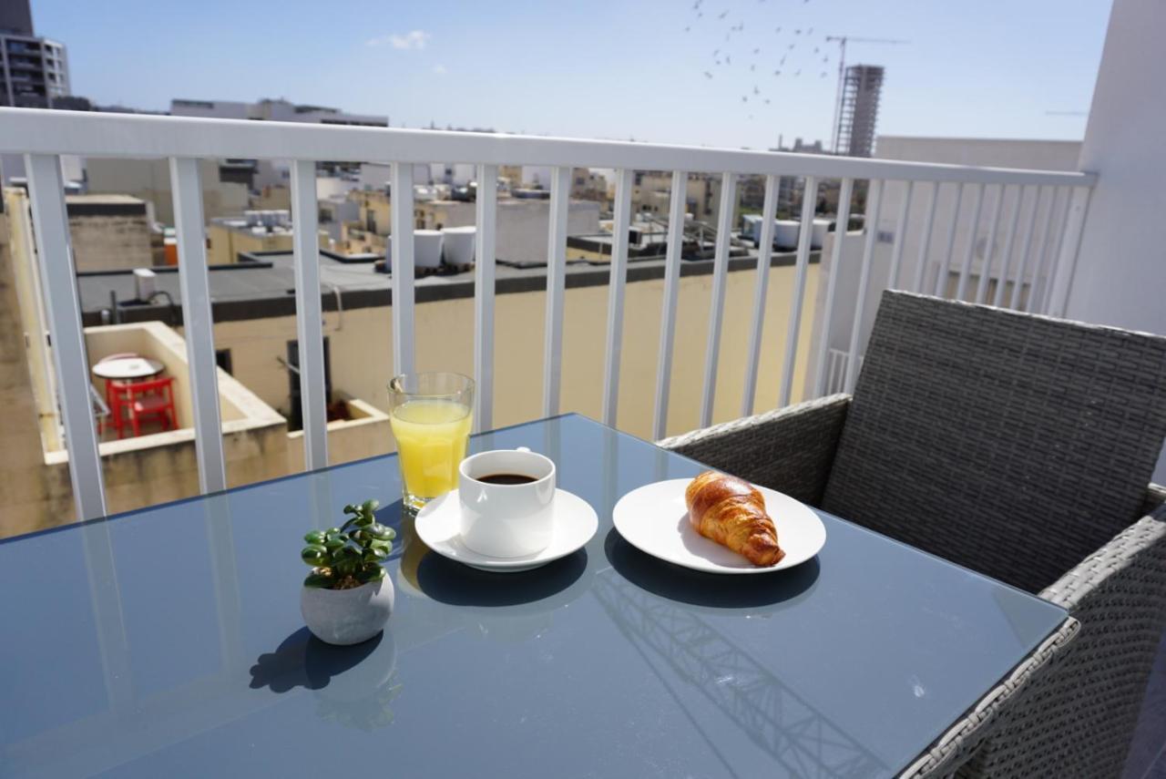 Korzo Suites Gzira Exteriör bild