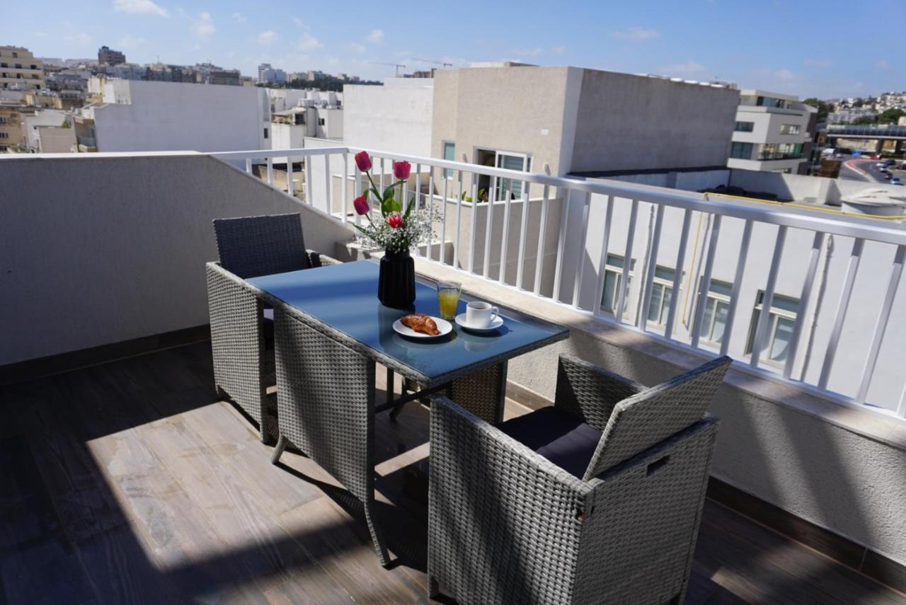Korzo Suites Gzira Exteriör bild