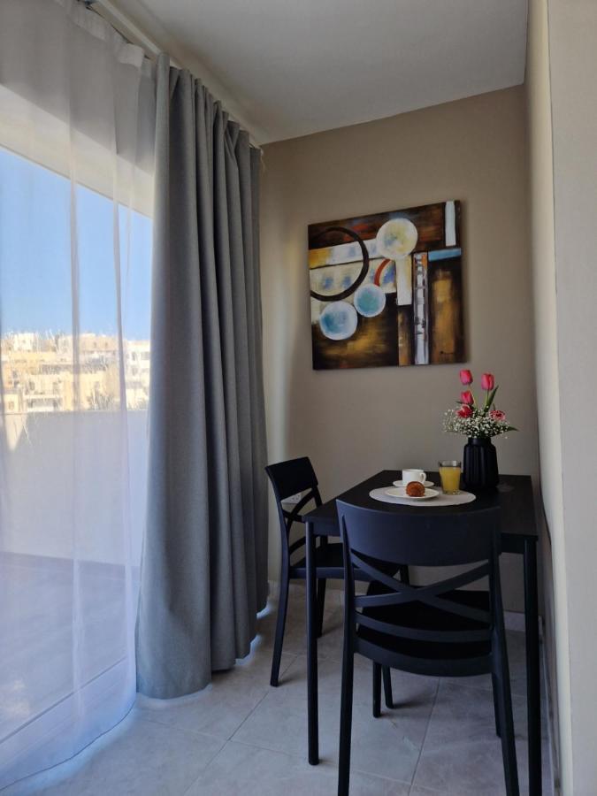 Korzo Suites Gzira Exteriör bild
