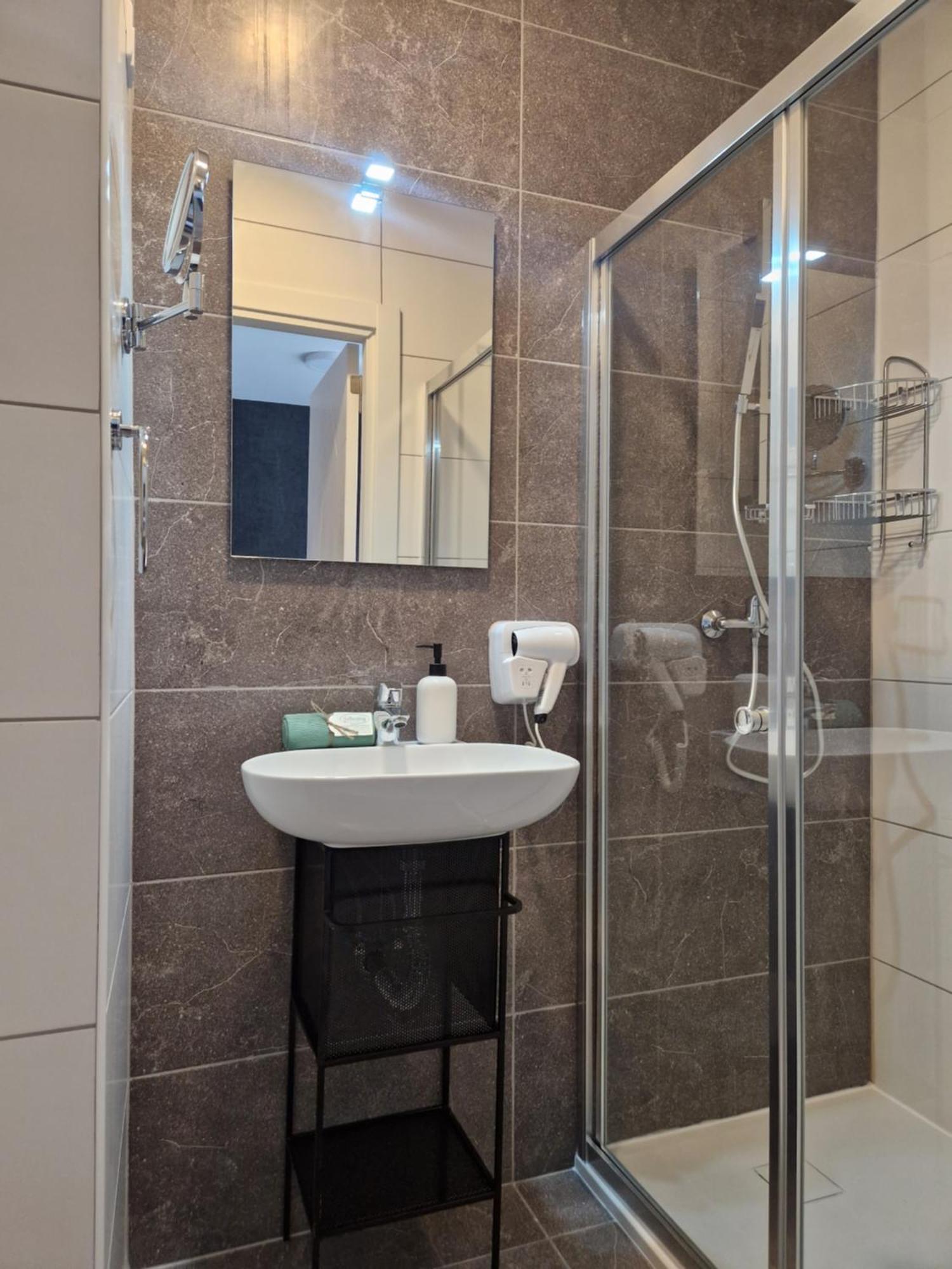 Korzo Suites Gzira Exteriör bild